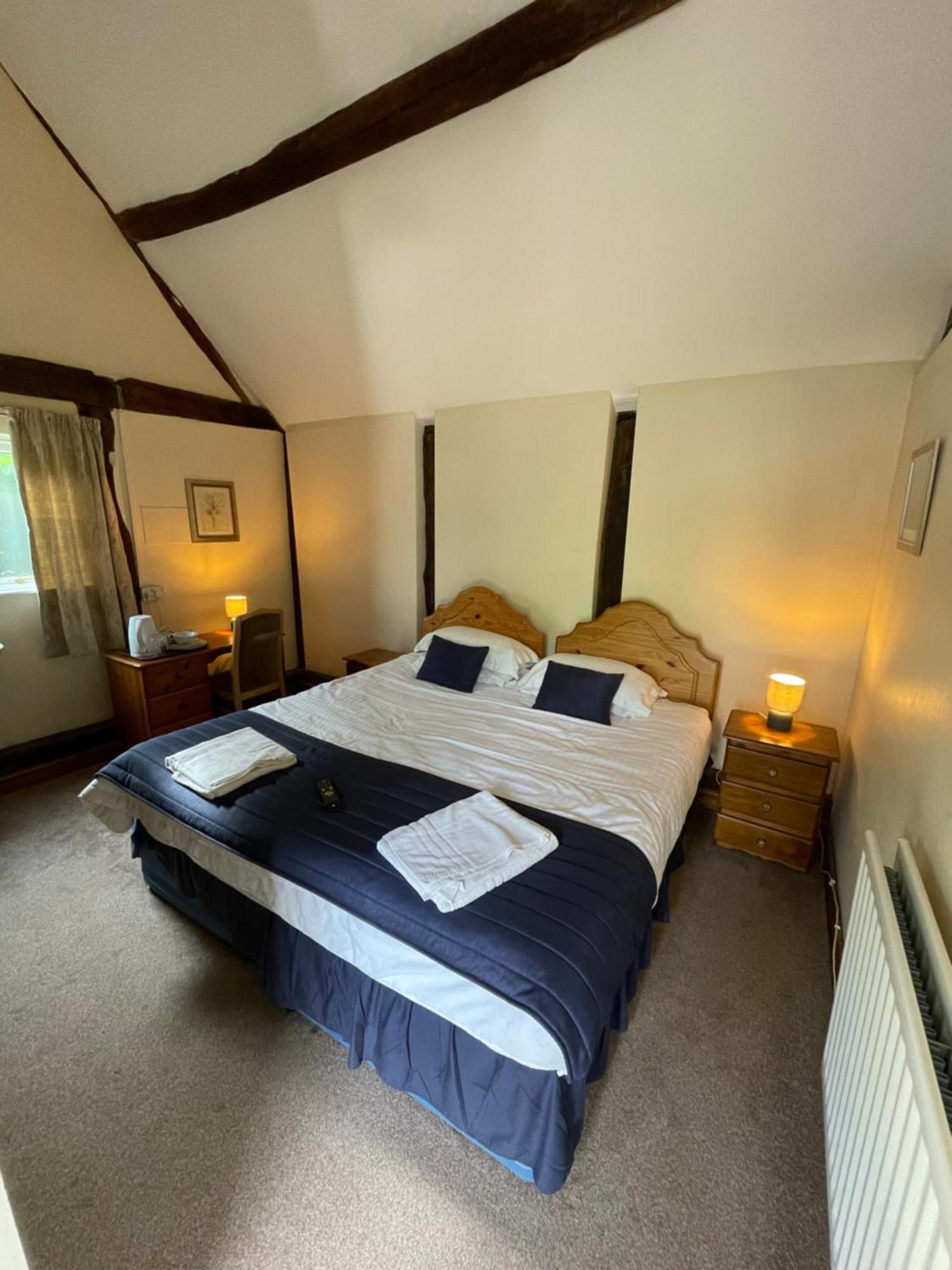 Halfway House Inn & Cottages Bridgnorth Esterno foto